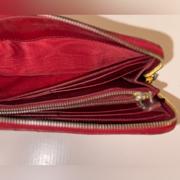 MIU MIU ZIPPY WALLET - Picture 13 of 15